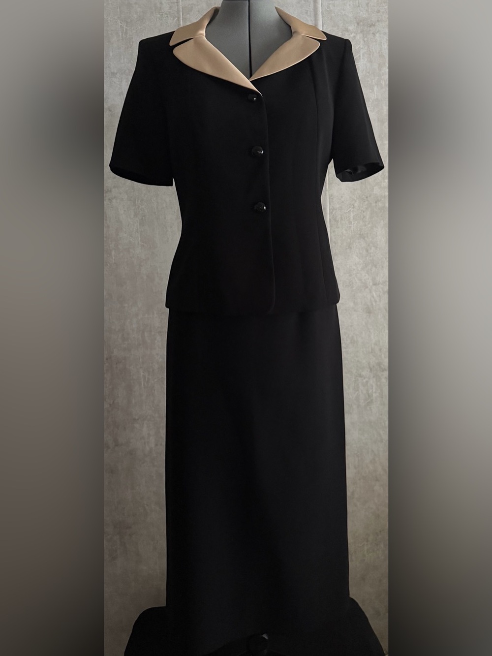 Le Suit Maxi Skirt Suit Set 10P Black Short Sleeve Satin Collar Jacket Evening